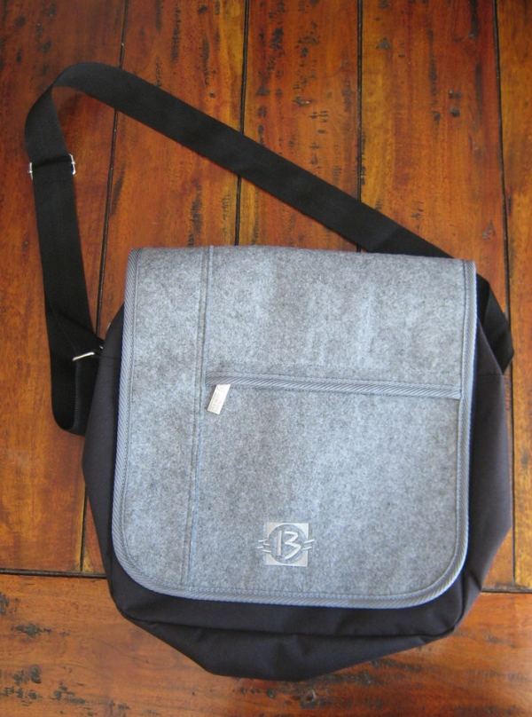 Felt & Polyester bag